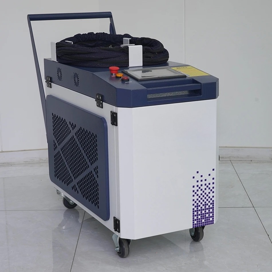 آلة تنظيف بالليزر صناعية للبيع - مراجعة Industrial Laser Rust Removal Machine وسعره