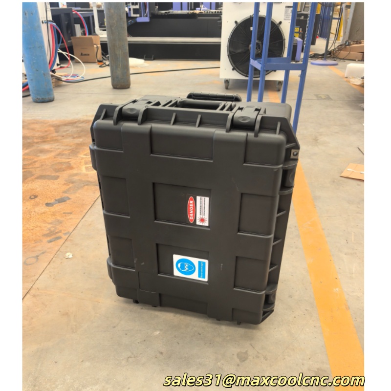 آلة تنظيف بالليزر محمولة بقوة  - مراجعة Industrial Laser Rust Removal Machine وسعره