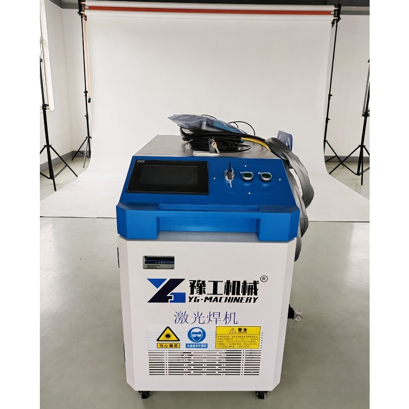 آلة تنظيف بالليزر محمولة 3 في  - مراجعة Industrial Laser Cutter For Metal وسعره