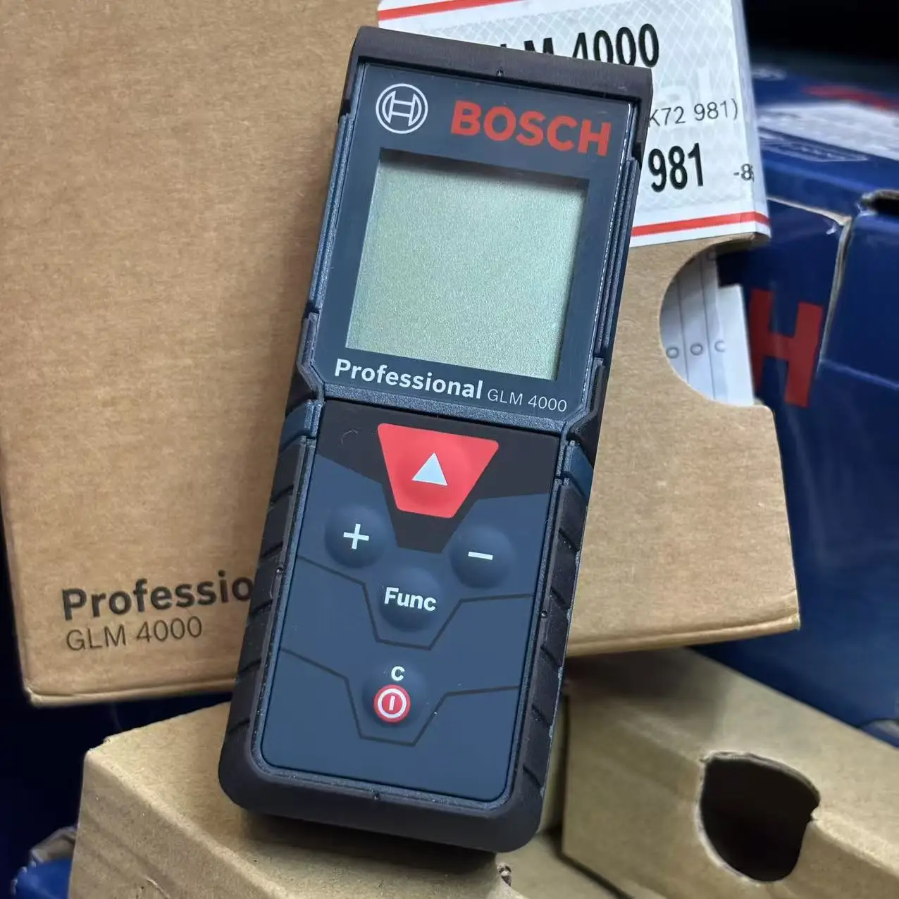 بوش GLM 4000 جهاز قياس المسافة - مراجعة Industrial Laser Training وسعره