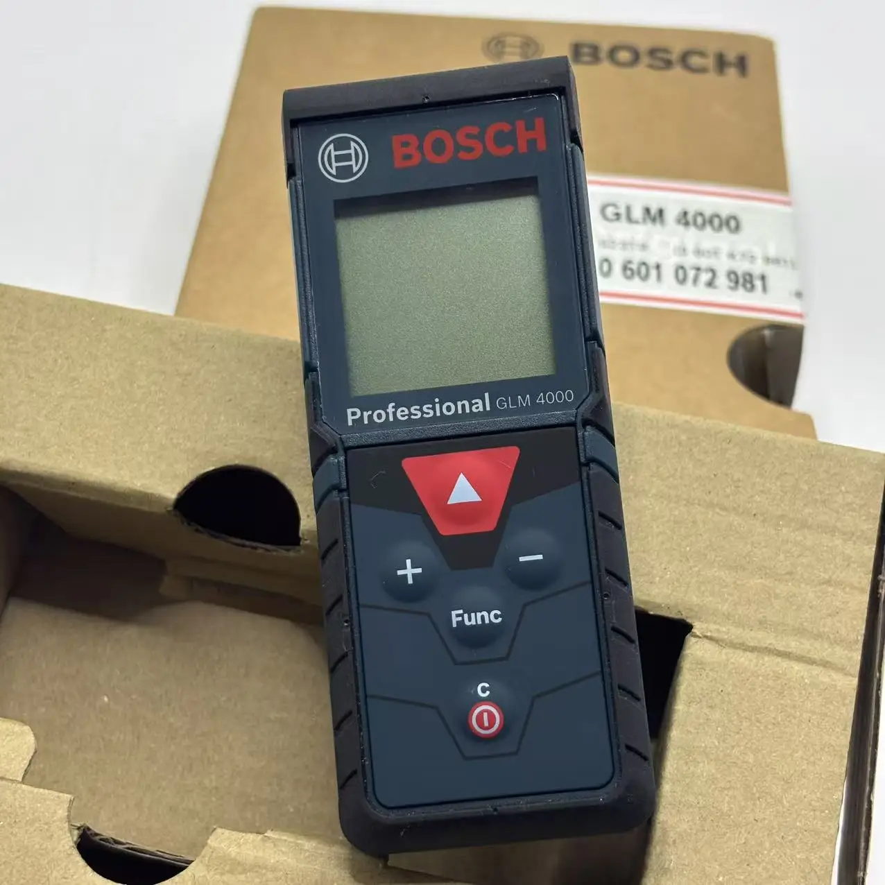 بوش GLM 4000 جهاز قياس المسافة - مراجعة Industrial Laser Training وسعره