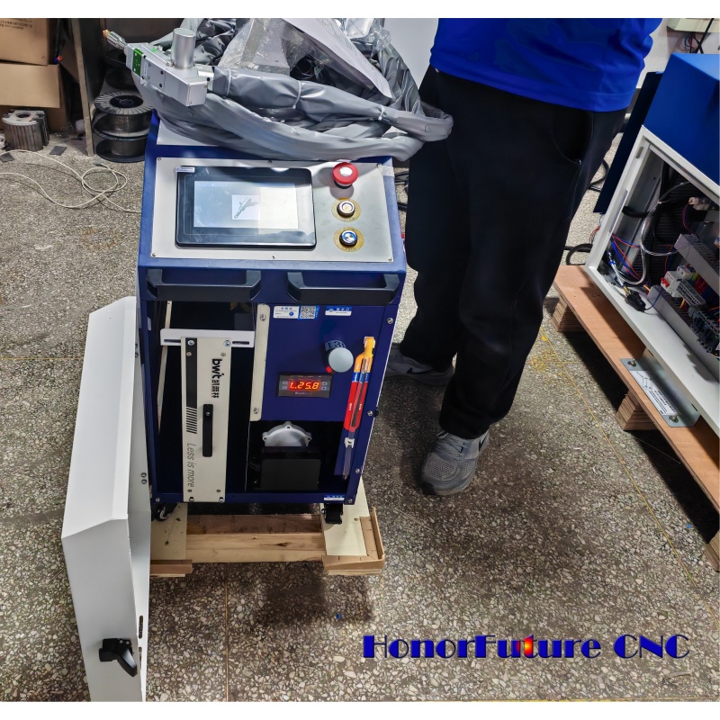 آلة تنظيف بالليزر الصناعية بقو - مراجعة Industrial Laser Rust Removal Machine وسعره
